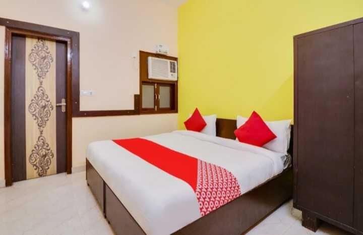 Hotel O Jas Inn Near Star Mall Gurgaon Extérieur photo