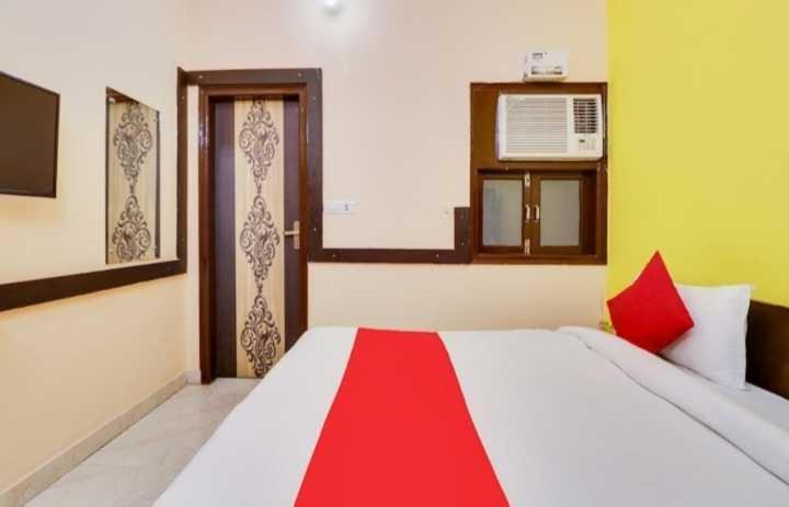 Hotel O Jas Inn Near Star Mall Gurgaon Extérieur photo