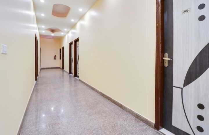 Hotel O Jas Inn Near Star Mall Gurgaon Extérieur photo